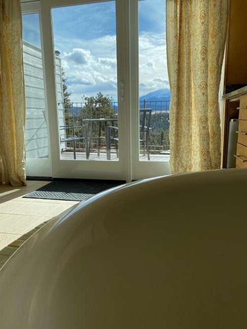 Pikes Peak Paradise Bed and Breakfast image 34